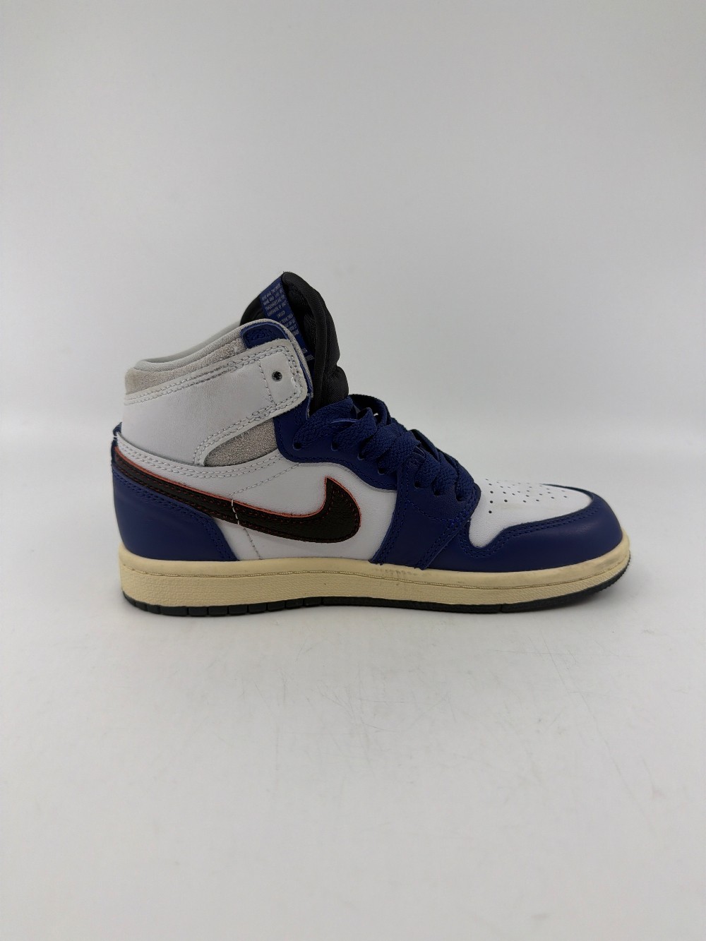 *USED* AJ 1 (PS) - RARE AIR