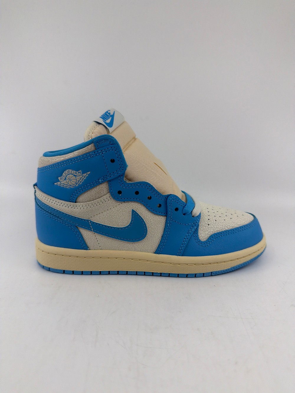 AJ 1 (PS) - UNC REIMAGINED