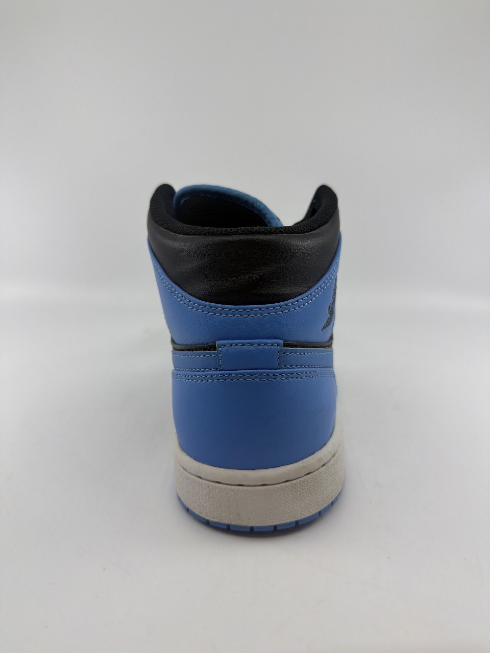 *USED/REP BOX* AJ 1 MID - UNIVERSITY BLUE BLACK