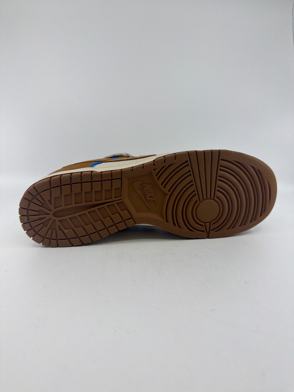 NIKE DUNK LOW - LIGHT BRITISH TAN