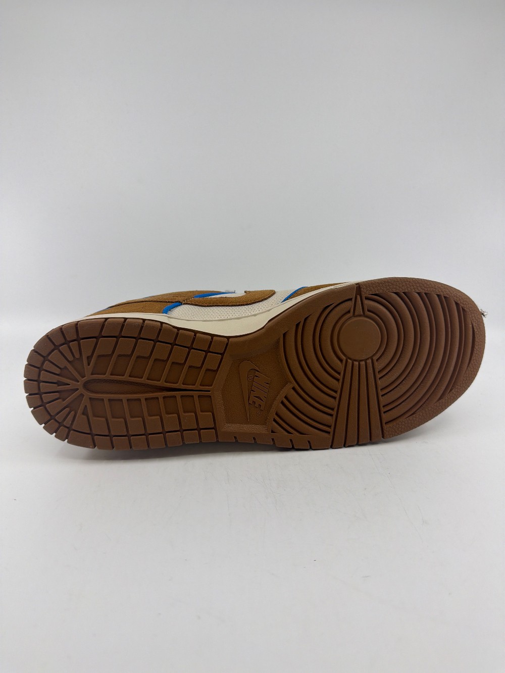 NIKE DUNK LOW - LIGHT BRITISH TAN