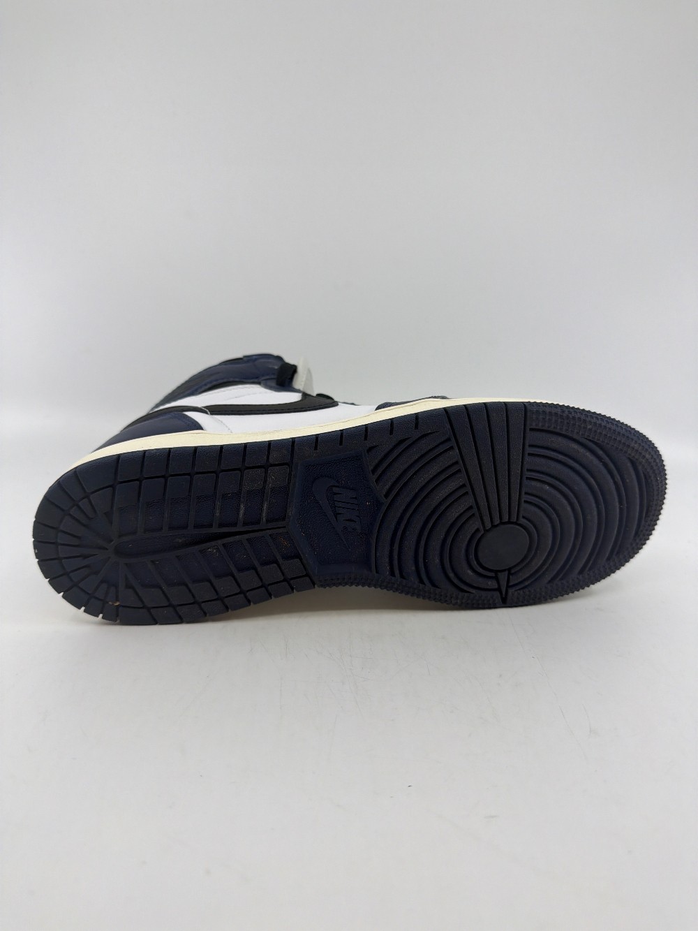 *USED* AJ 1 (GS) - MIDNIGHT NAVY
