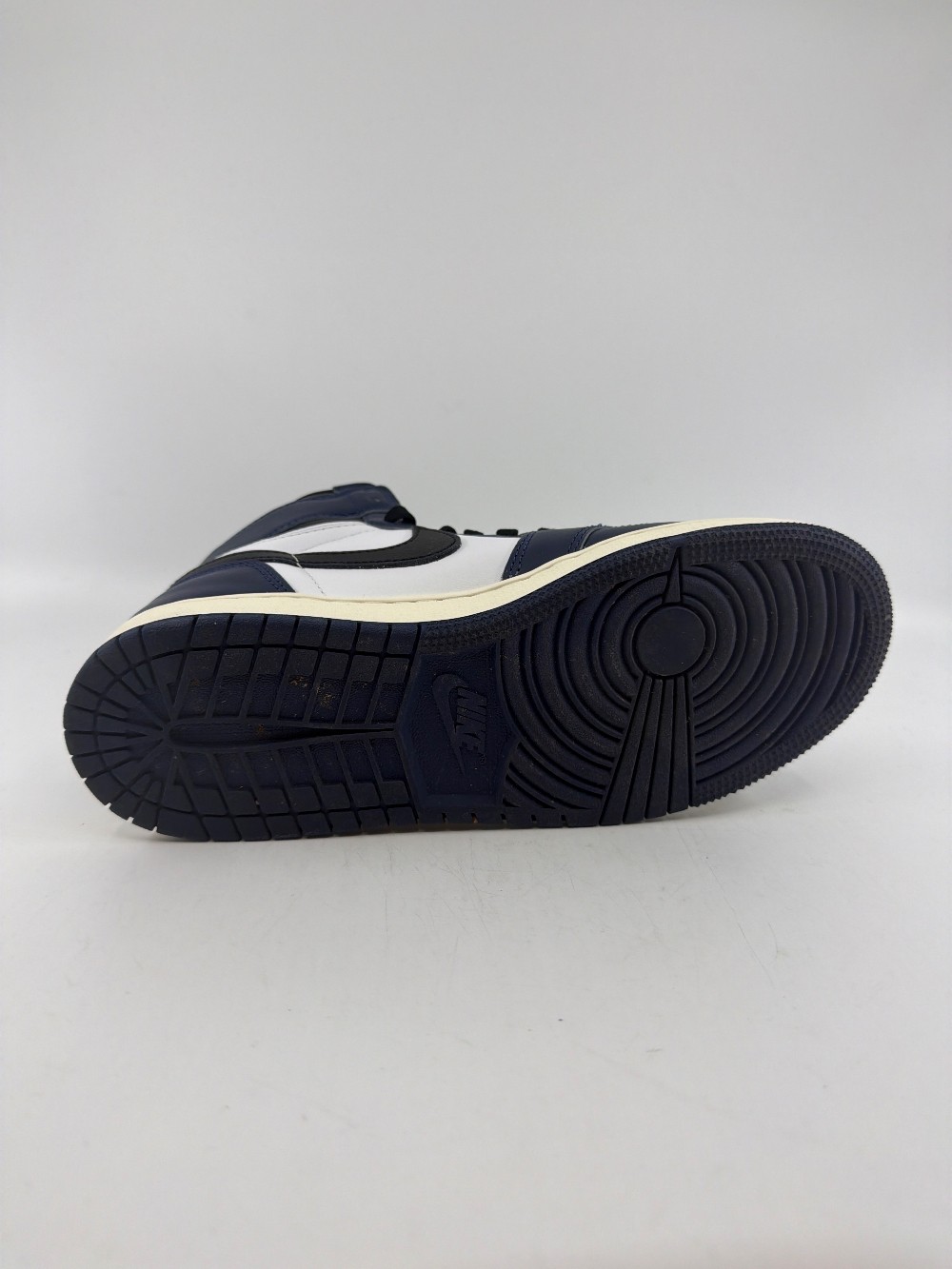 *USED* AJ 1 (GS) - MIDNIGHT NAVY