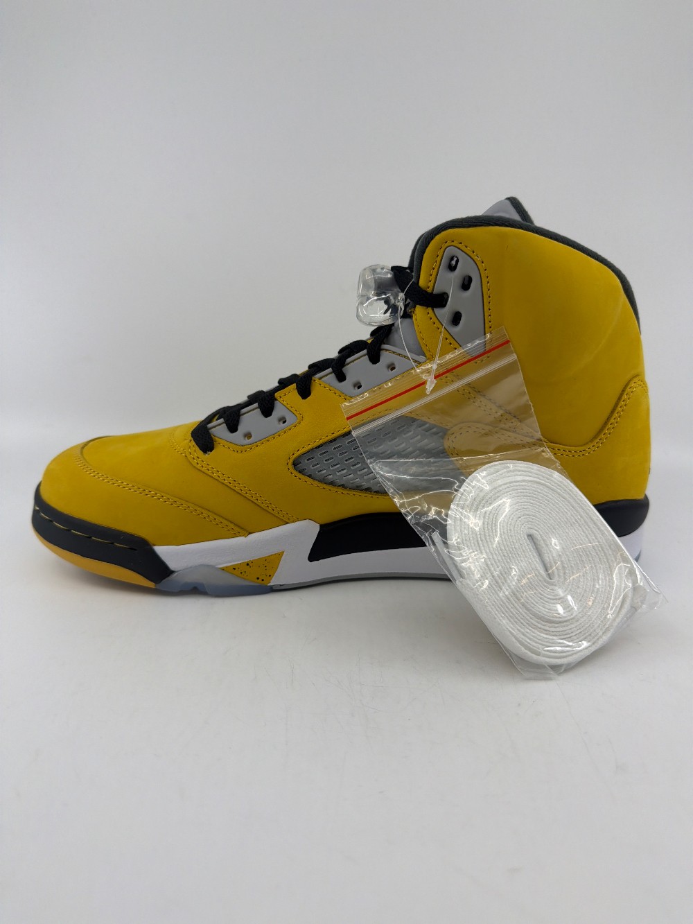 AJ 5 - TOKYO T23 (2025)