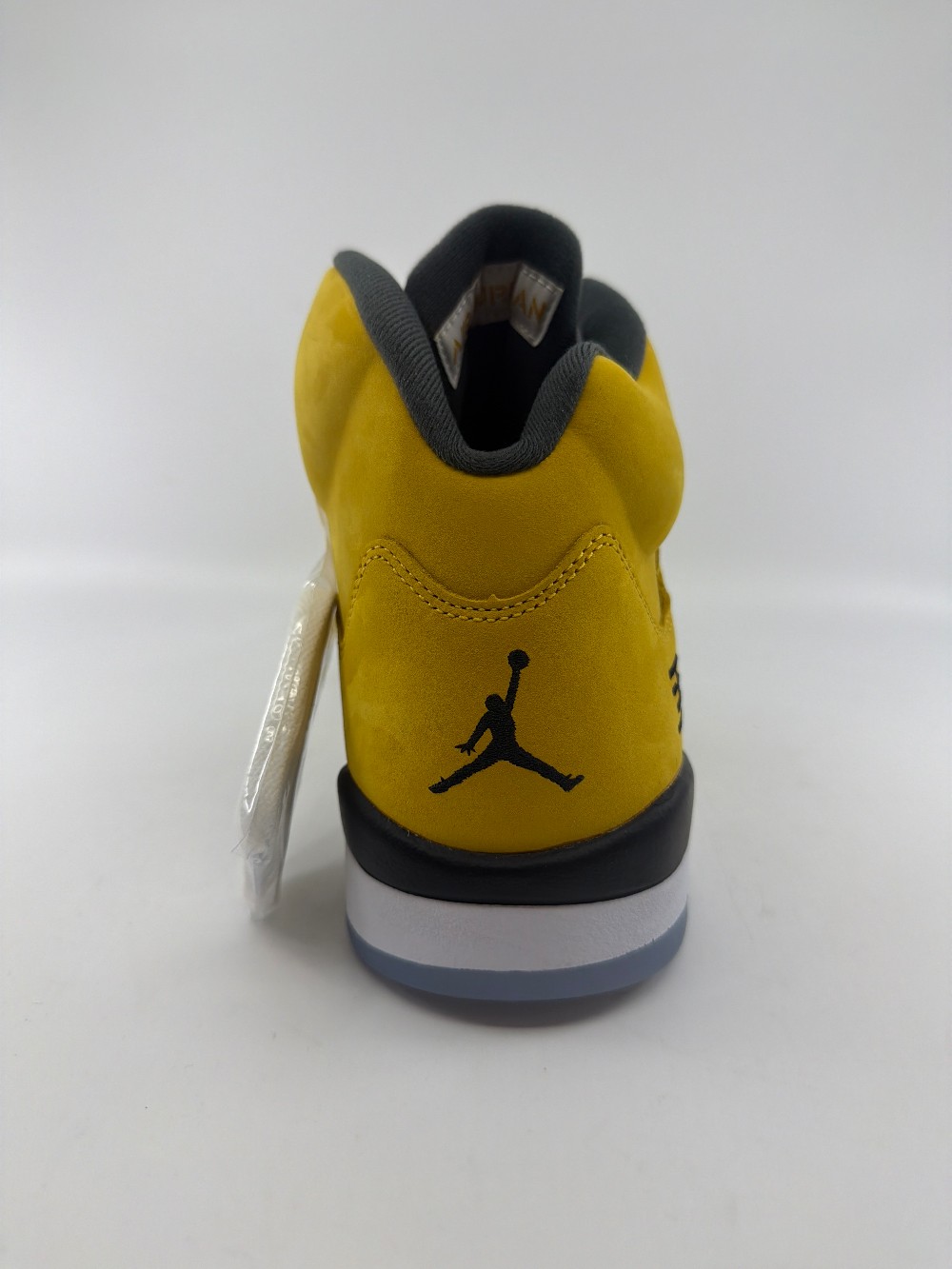 AJ 5 - TOKYO T23 (2025)