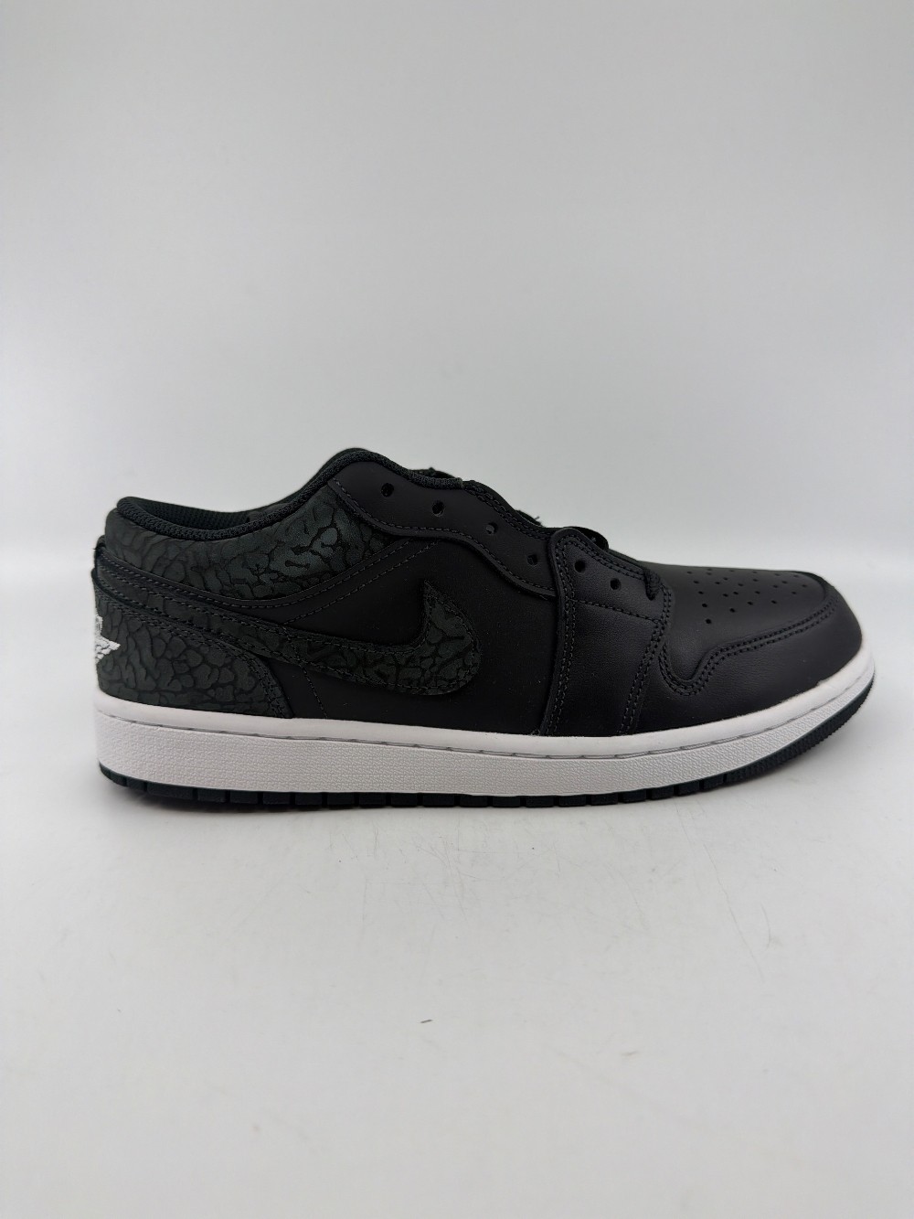 AJ 1 LOW - BLACK ELEPHANT