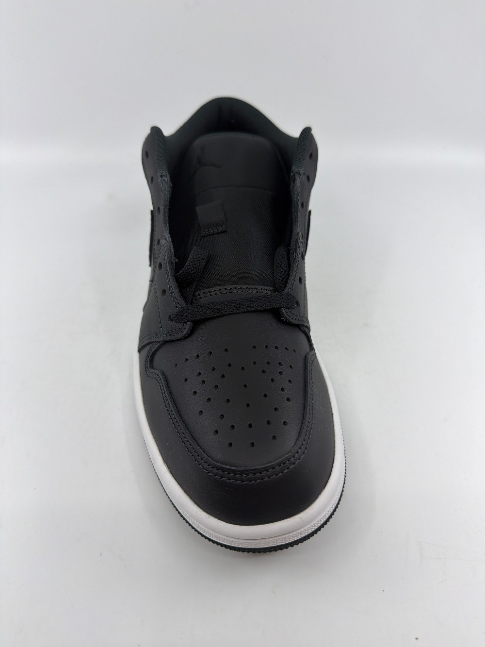 AJ 1 LOW - BLACK ELEPHANT