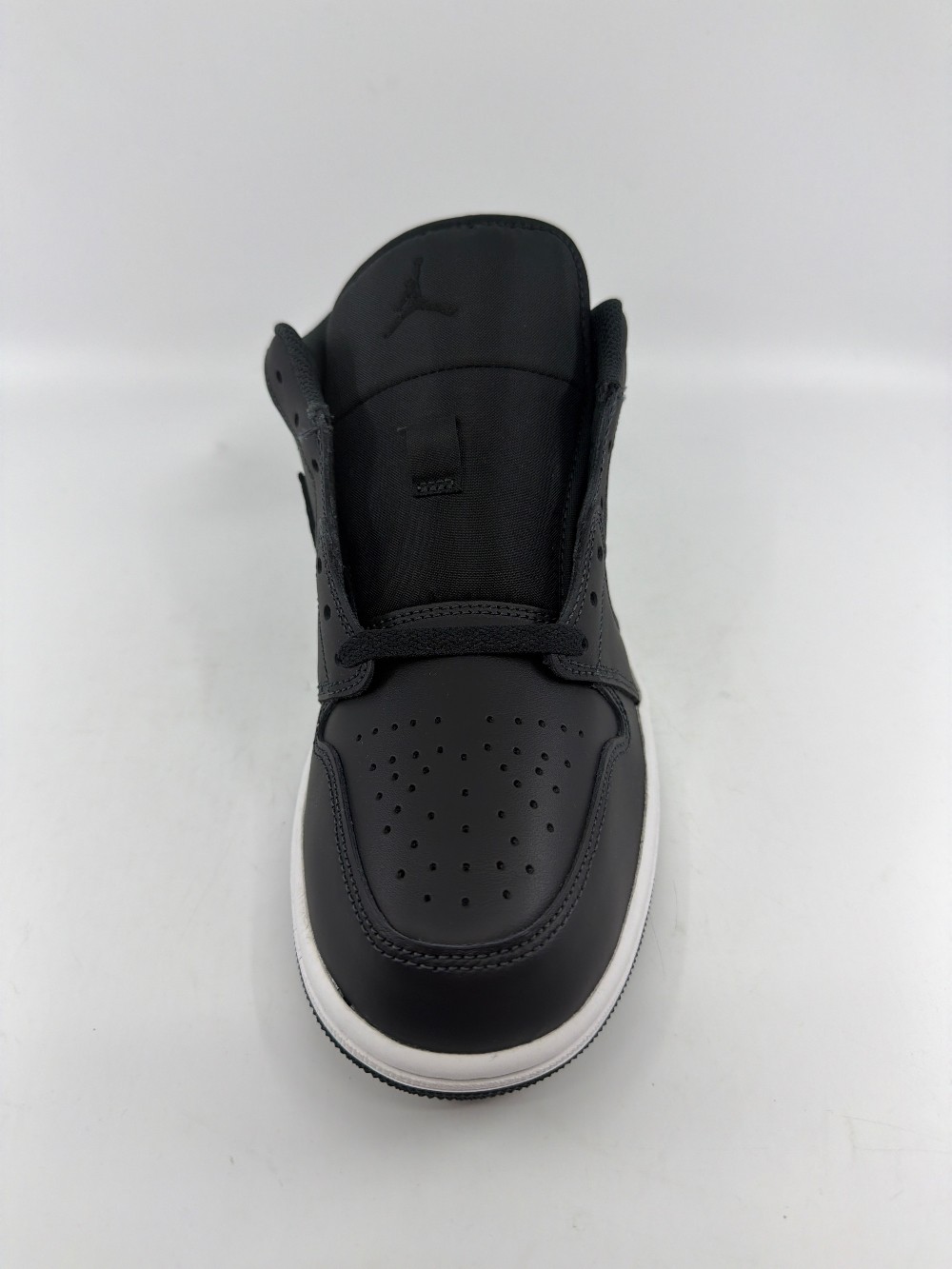 AJ 1 LOW - BLACK ELEPHANT