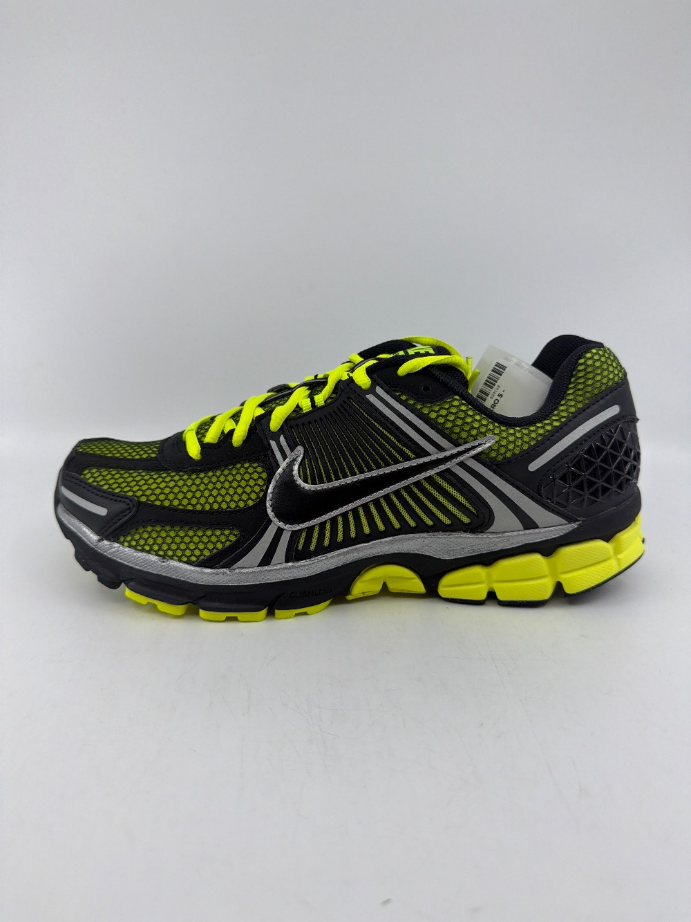 NIKE ZOOM VOMERO 5 - LEMON VENOM