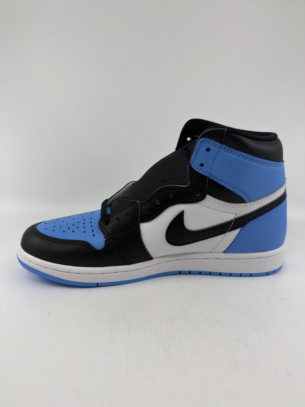 AJ 1 - UNC TOE
