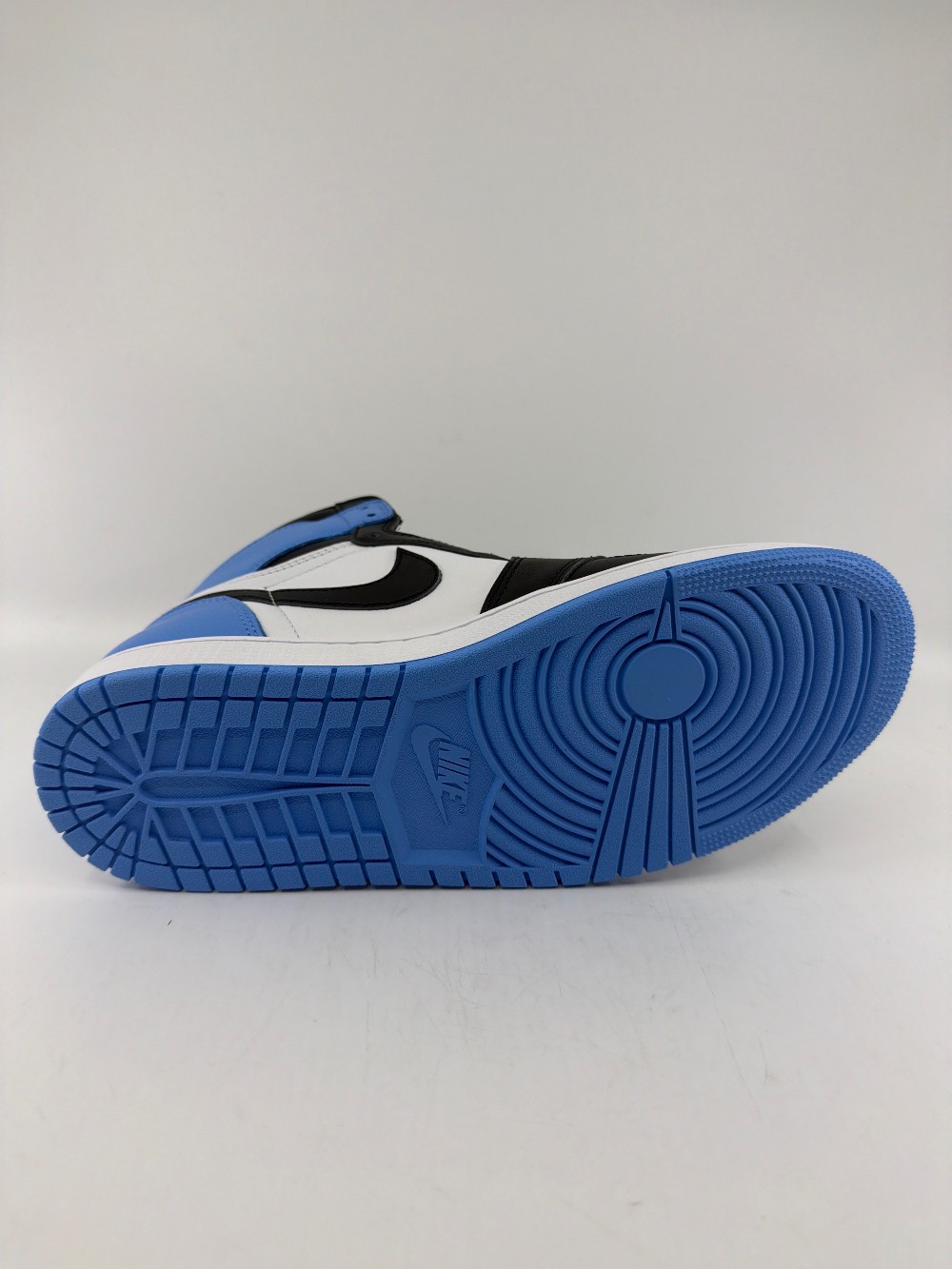 AJ 1 - UNC TOE