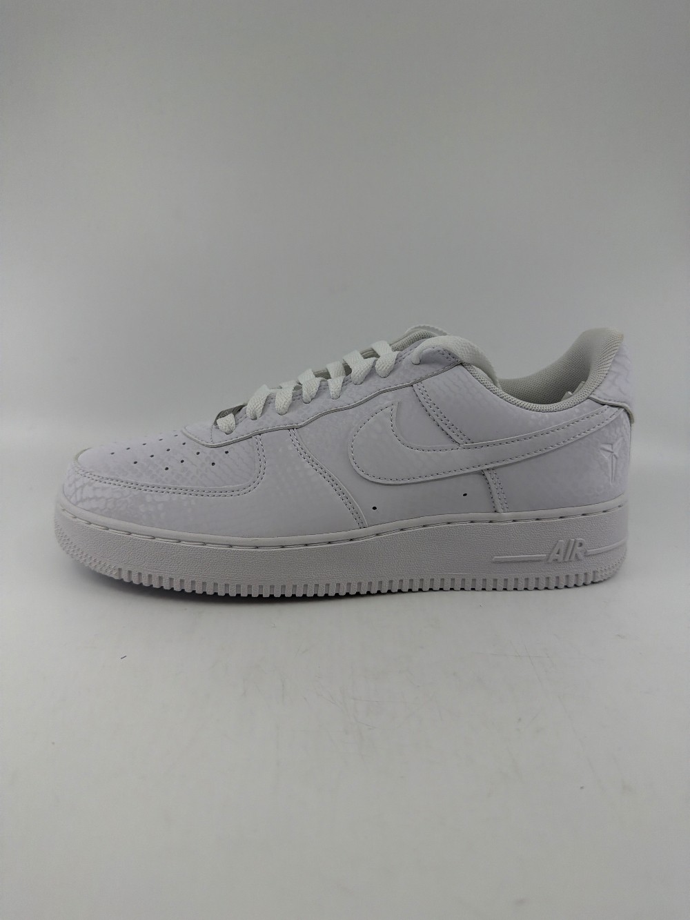 NIKE AIR FORCE 1 LOW X KOBE BRYANT - FOREVER WHITE