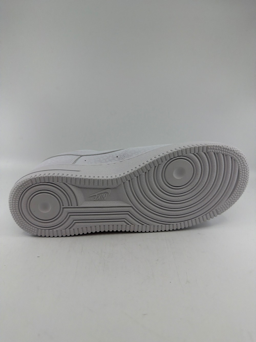 NIKE AIR FORCE 1 LOW X KOBE BRYANT - FOREVER WHITE