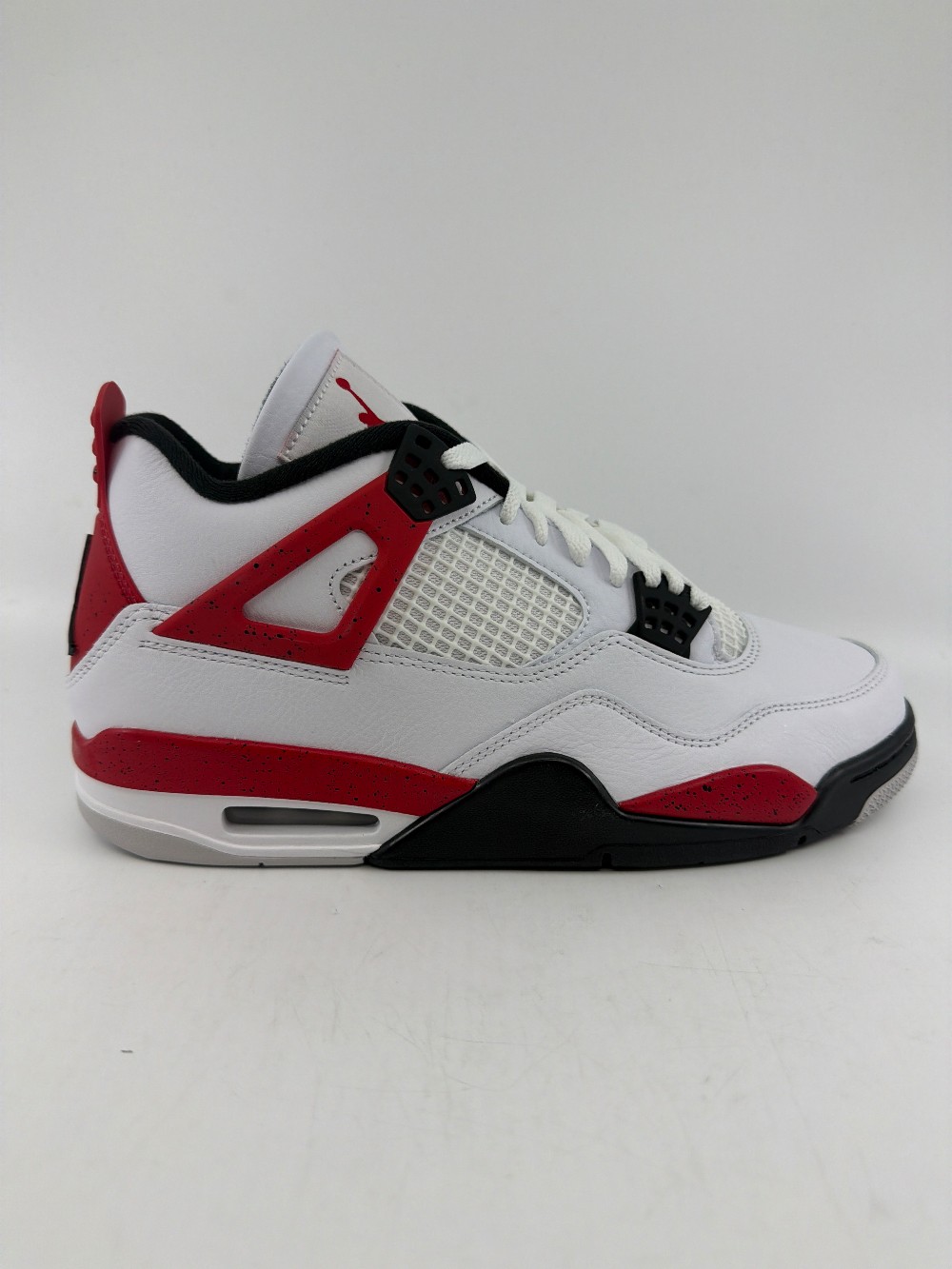 AJ 4 - RED CEMENT