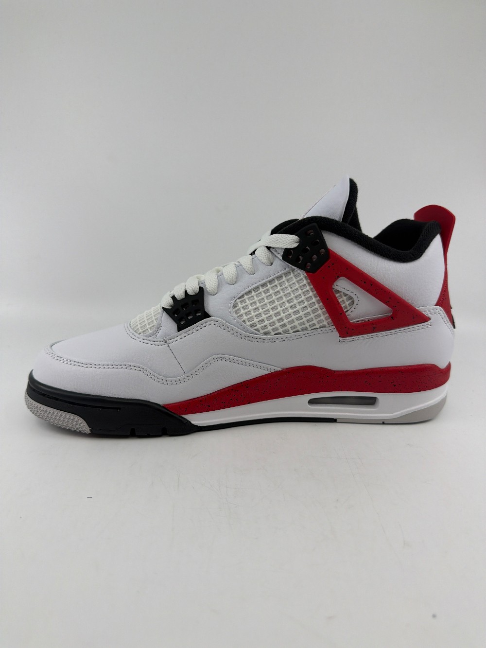 AJ 4 - RED CEMENT