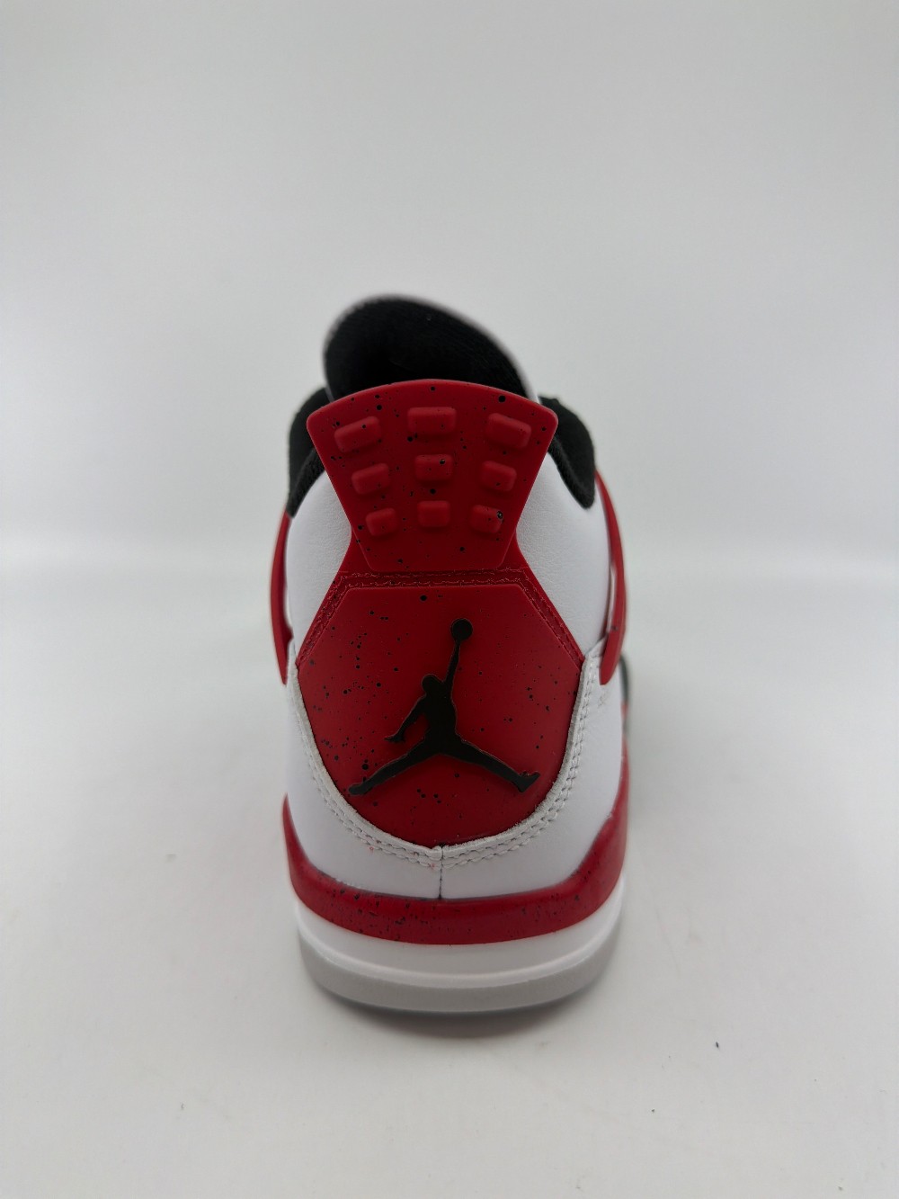 AJ 4 - RED CEMENT
