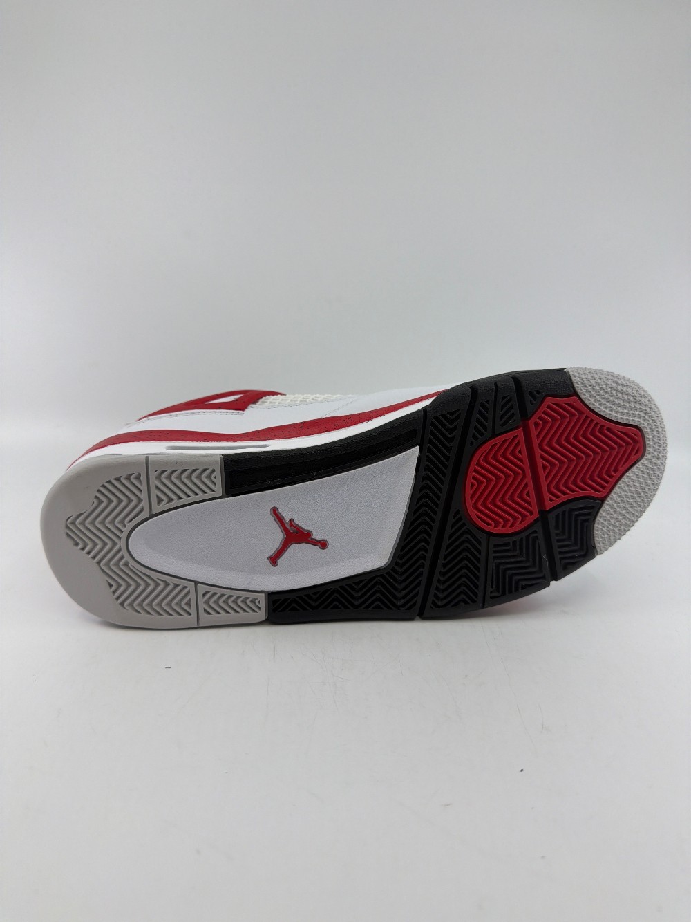 AJ 4 - RED CEMENT