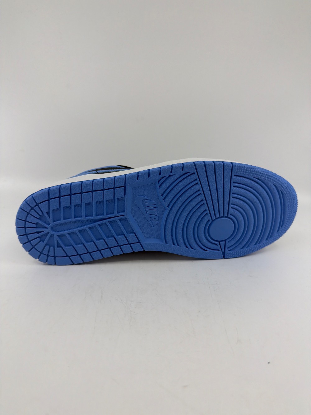 AJ 1 LOW - BLACK UNIVERSITY BLUE