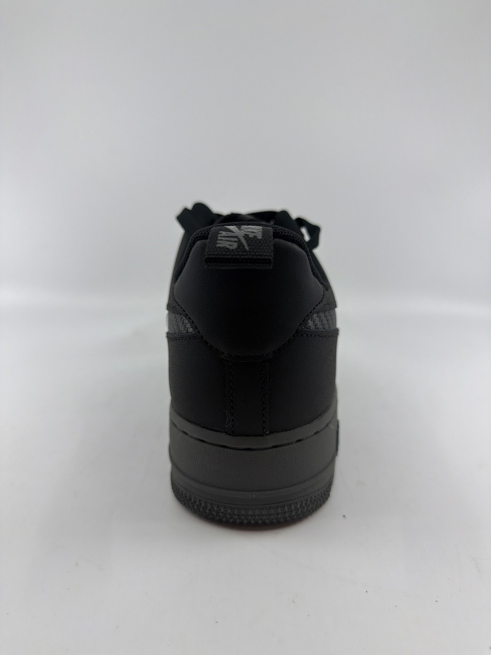 NIKE AIR FORCE 1 LOW - BLACK ROYAL CARBON FIBER