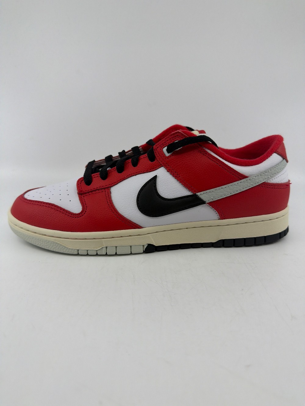 NIKE DUNK LOW - CHICAGO SPLIT
