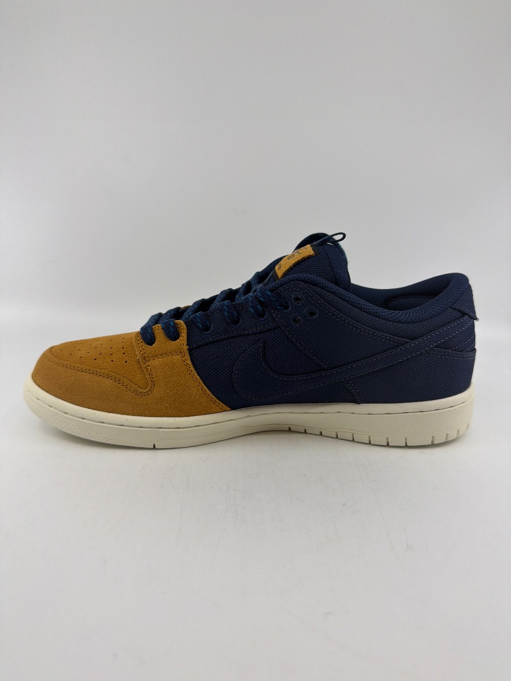 NIKE SB DUNK LOW - 90S BACKPACK