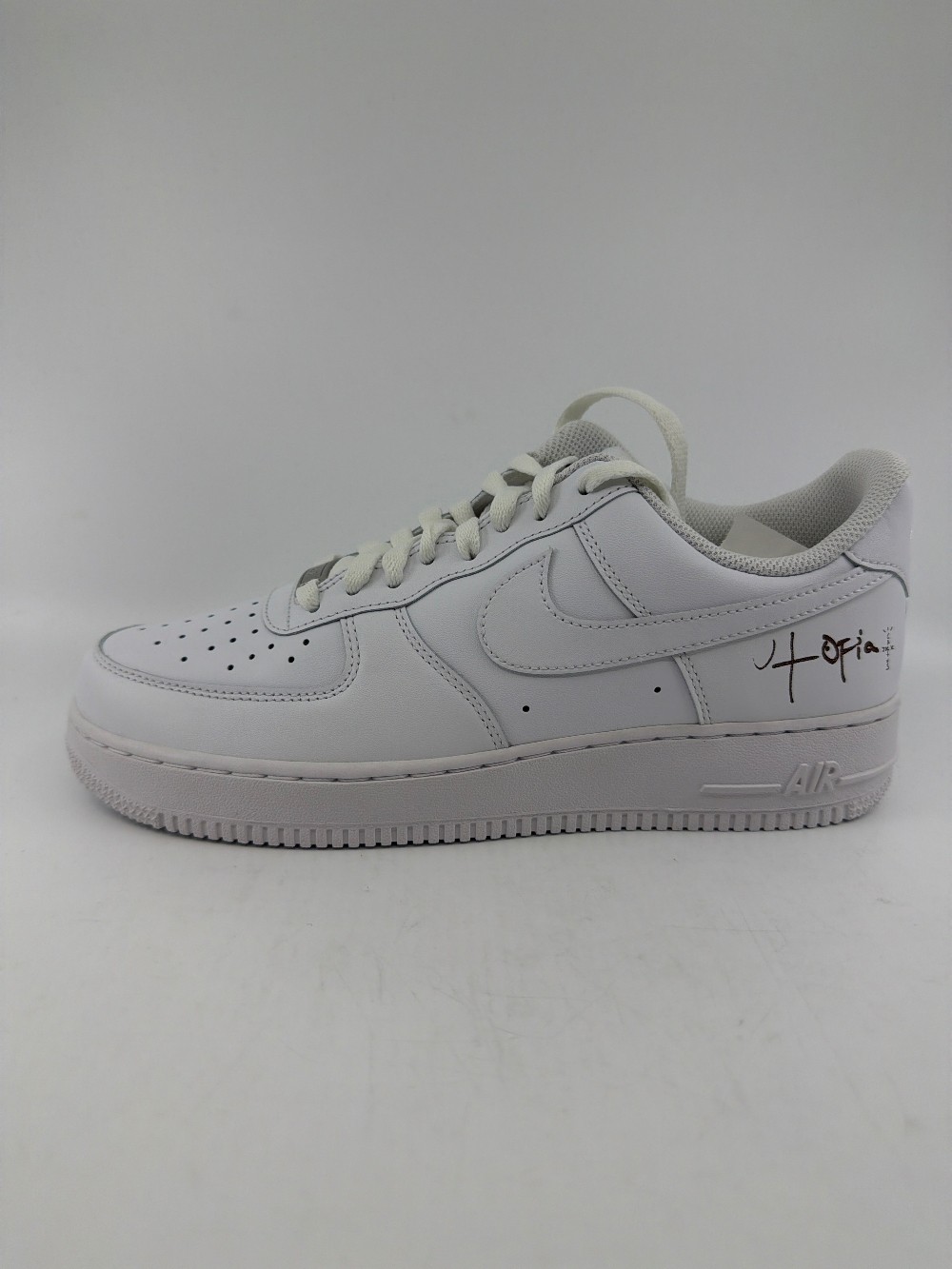 NIKE AIR FORCE 1 LOW -  TRAVIS SCOTT UTOPIA