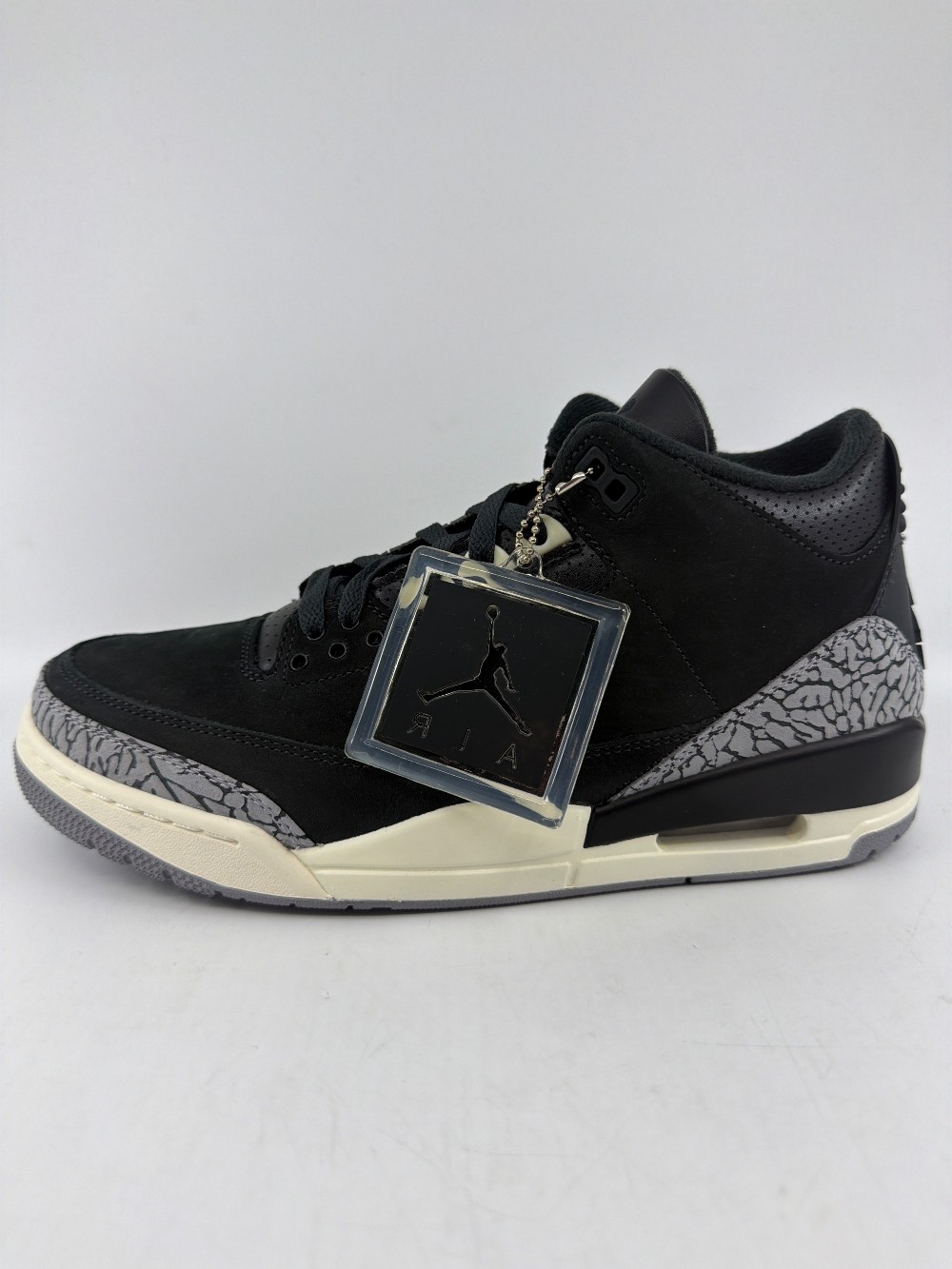 AJ 3 (W) - OFF NOIR