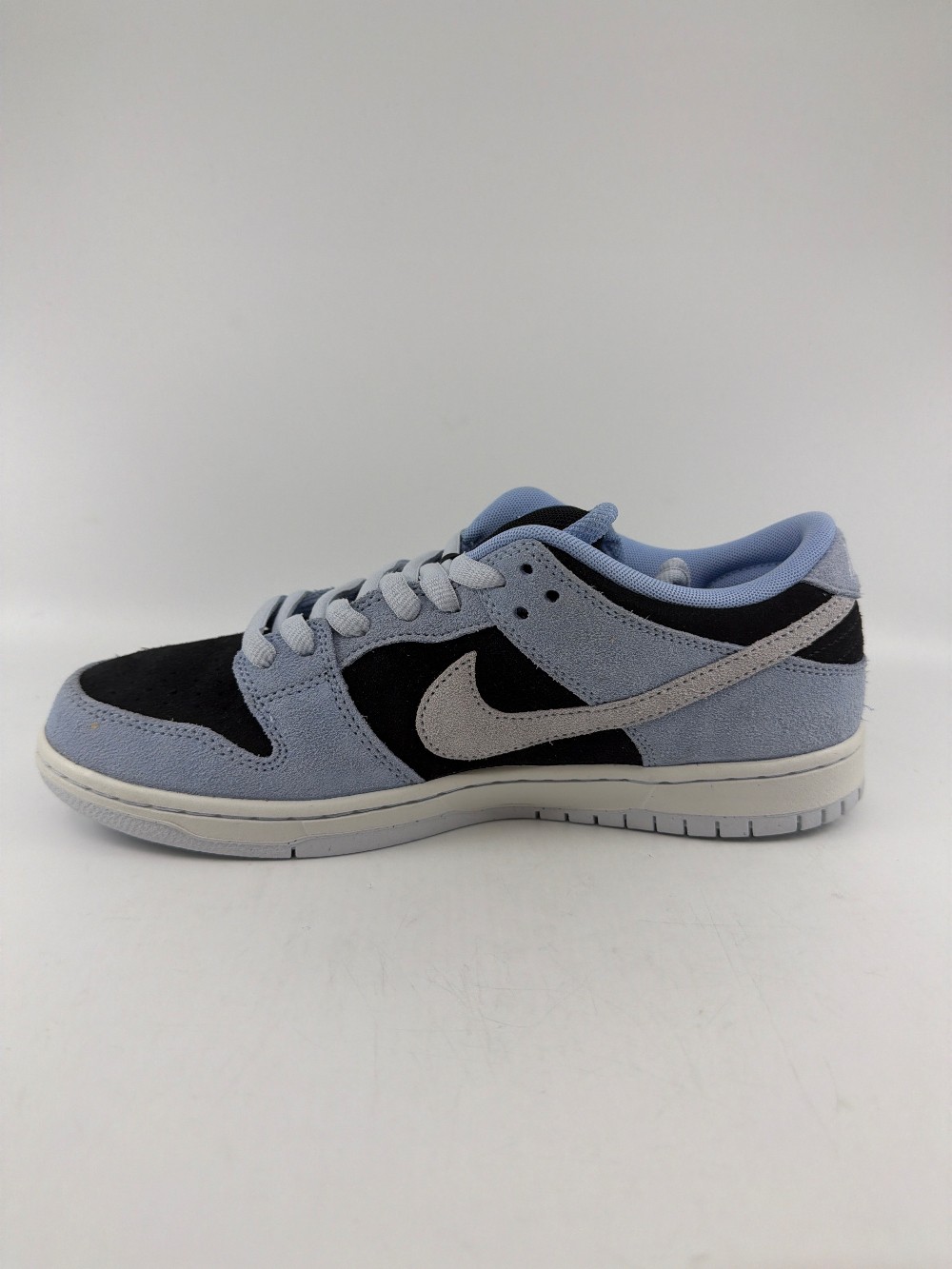 NIKE SB DUNK LOW - BLACK ALUMINUM