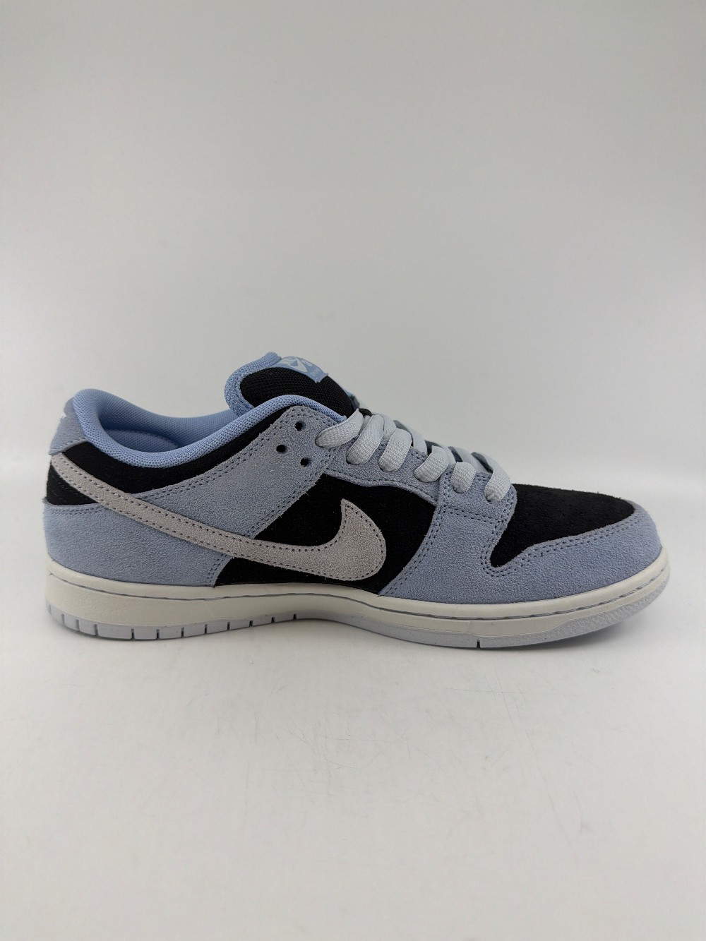 NIKE SB DUNK LOW - BLACK ALUMINUM