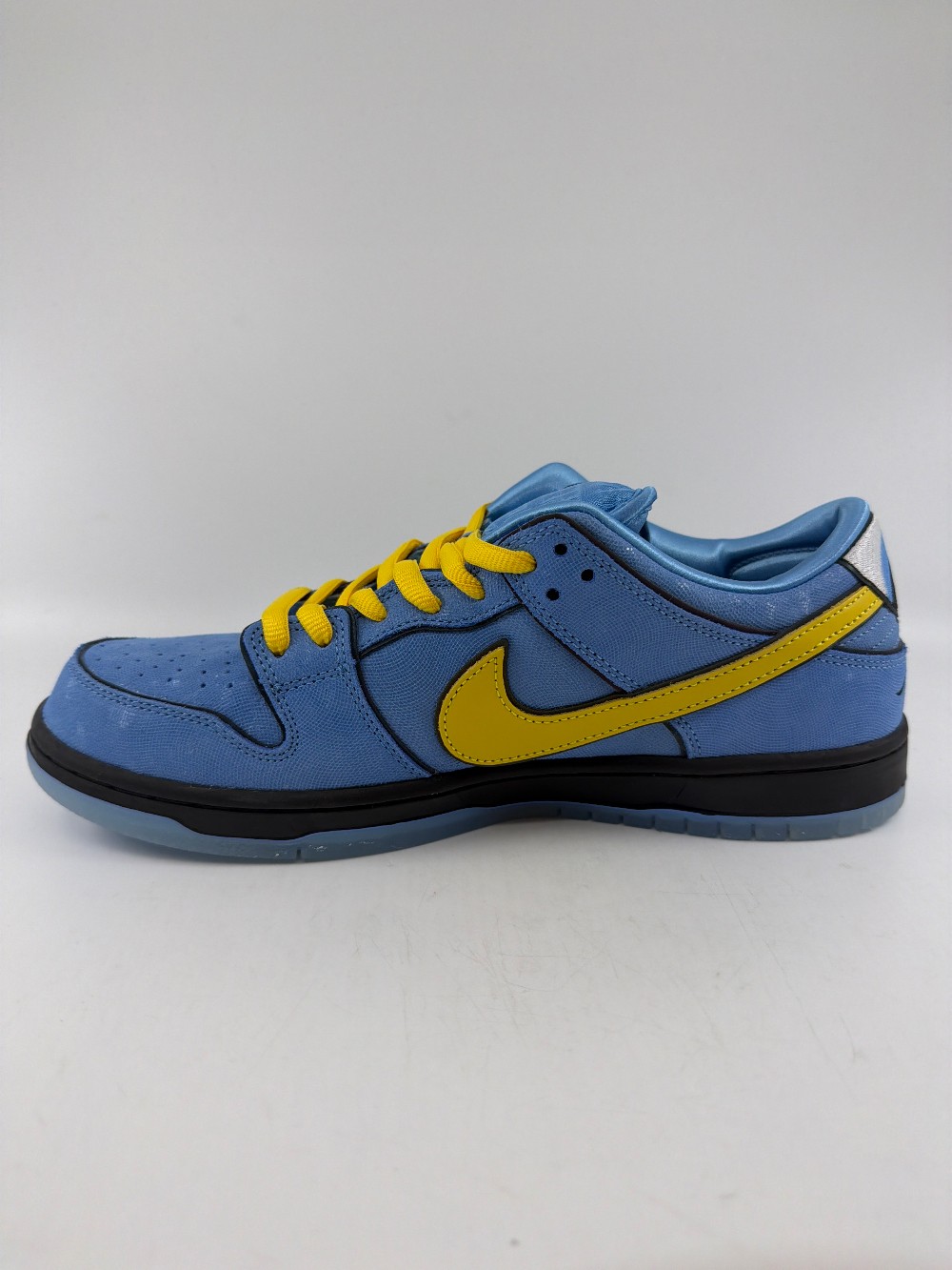 NIKE SB DUNK L0W - THE POWERPUFF GIRLS BUBBLES