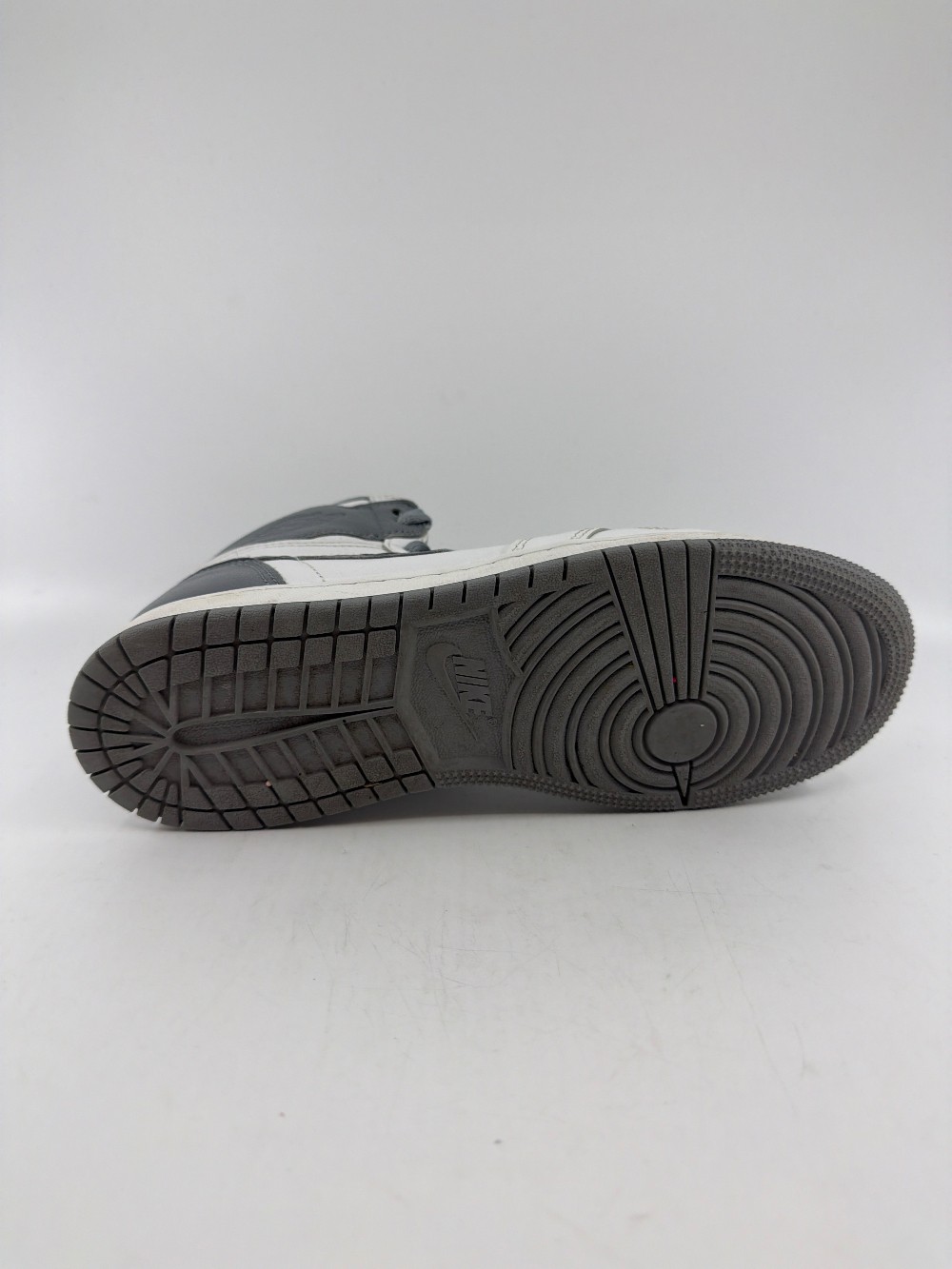 *USED* AJ 1 (GS) - STEALTH