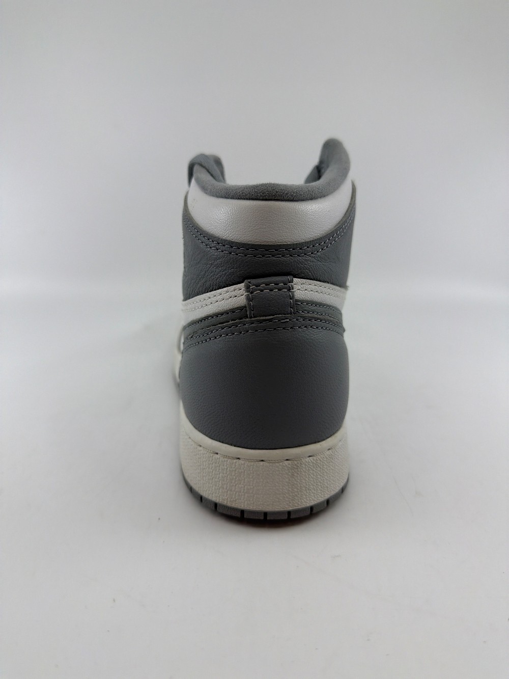 *USED* AJ 1 (GS) - STEALTH