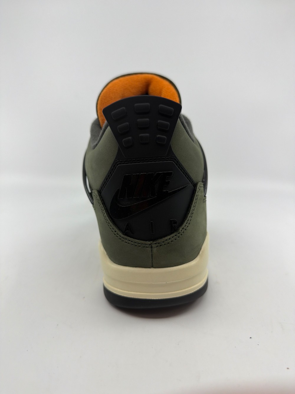 *USED* AJ 4 - UNDEFEATED (2025)
