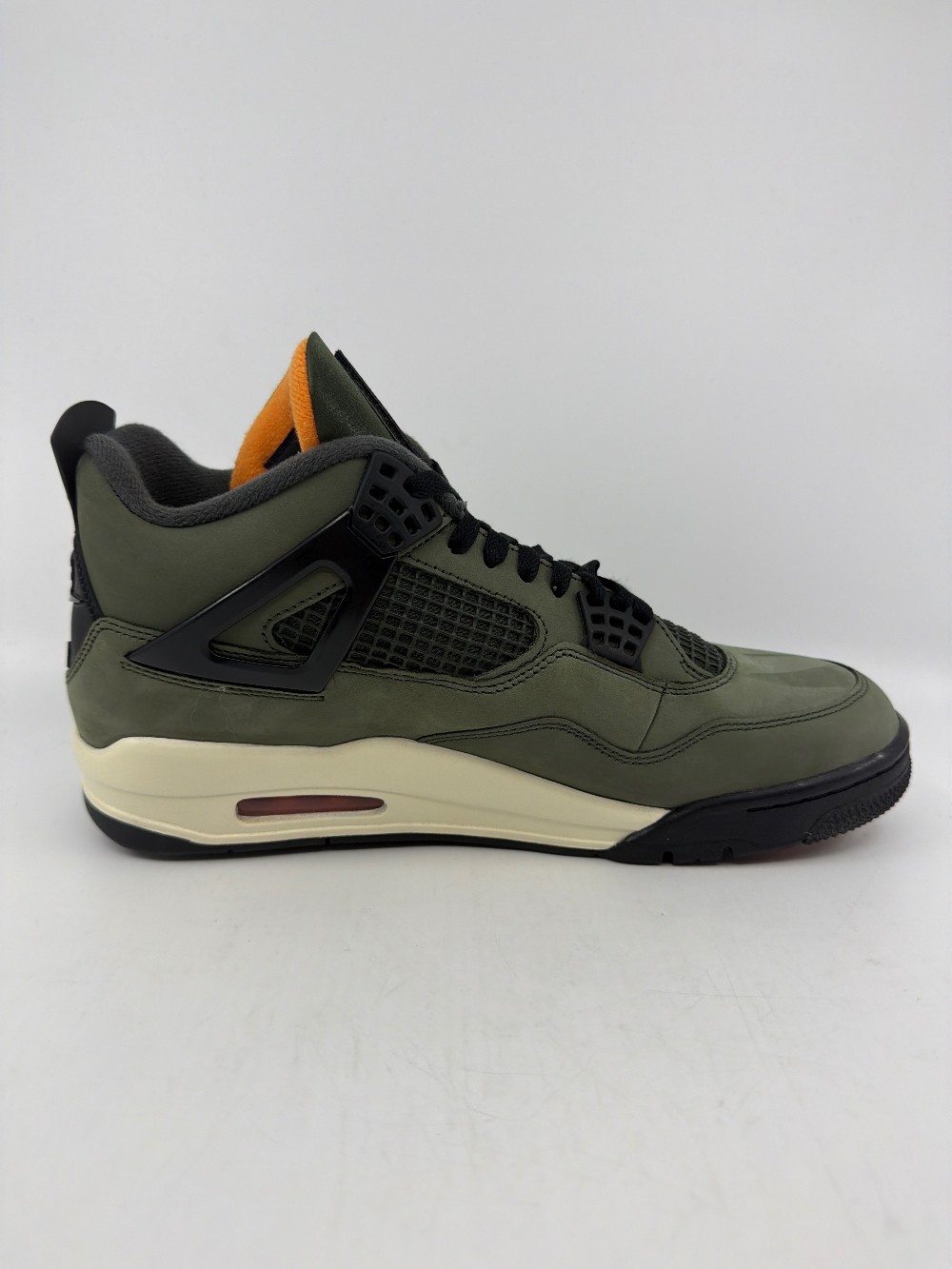 *USED* AJ 4 - UNDEFEATED (2025)