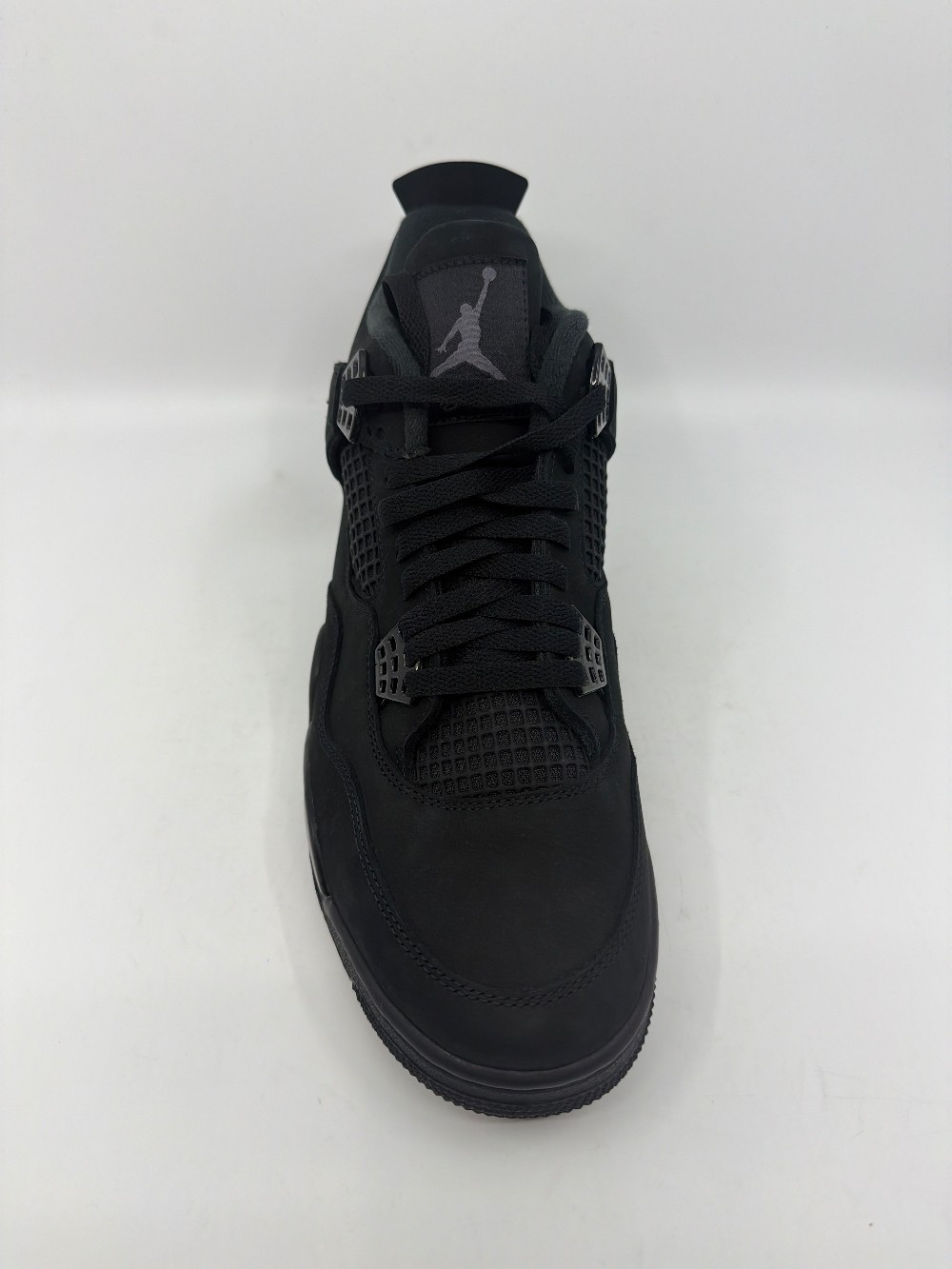 AJ 4 - BLACK CAT (2025)
