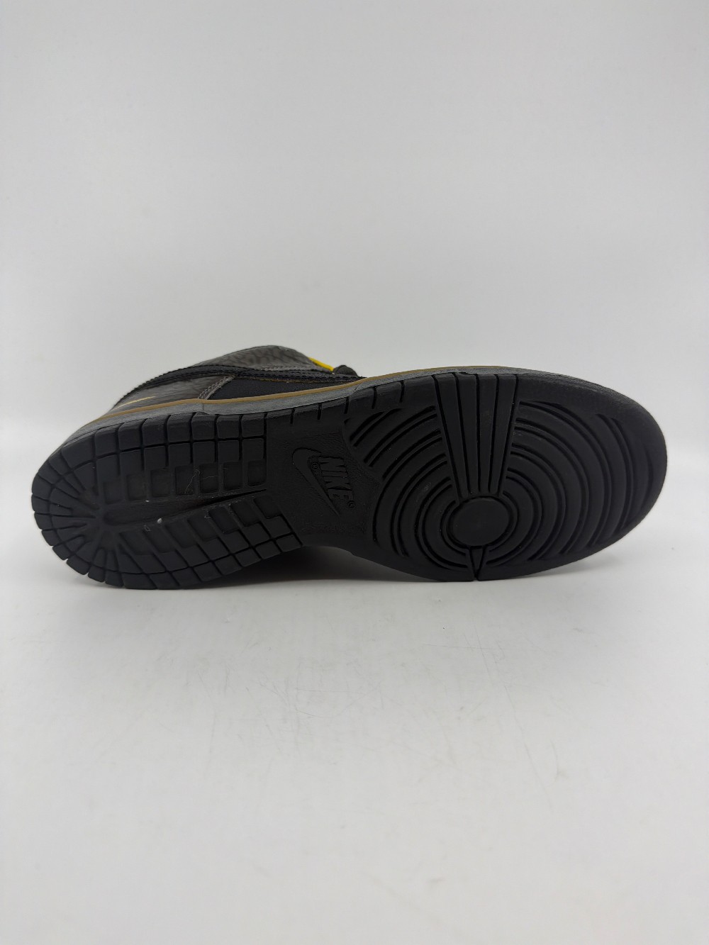 *USED/REP BOX * NIKE SB DUNK LOW - YELLOW CURB
