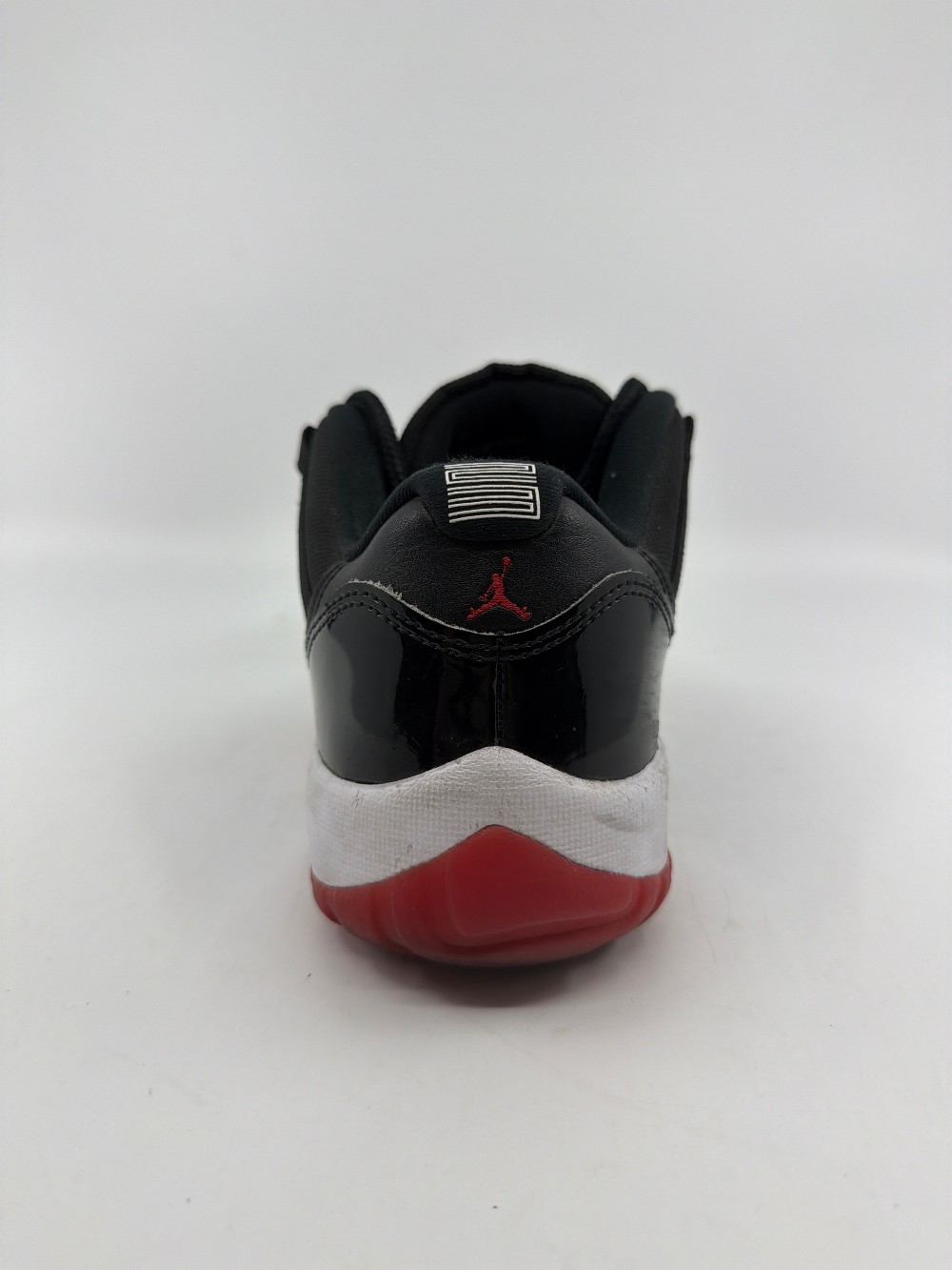 *USED* AJ 11 LOW - BRED (2025)