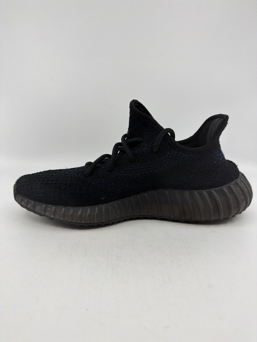 *USED* YEEZY 350 V2 - DAZZLING BLUE