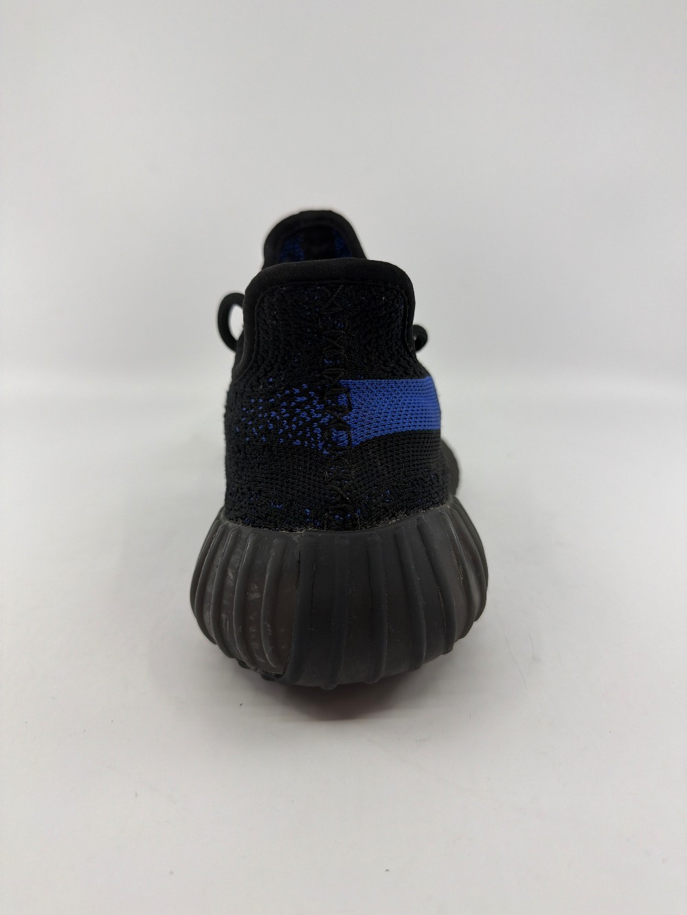 *USED* YEEZY 350 V2 - DAZZLING BLUE
