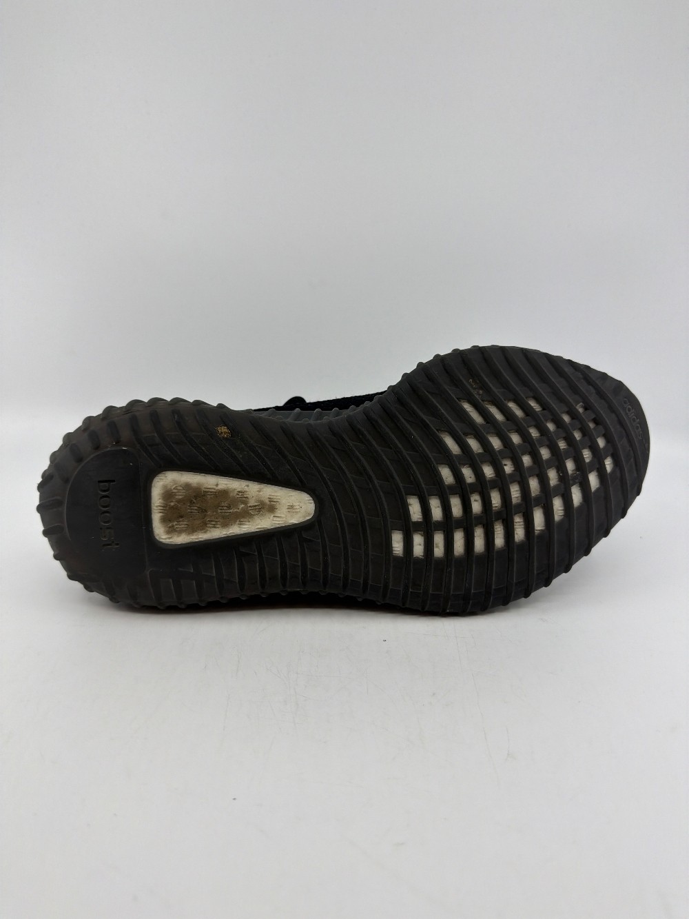 *USED* YEEZY 350 V2 - DAZZLING BLUE