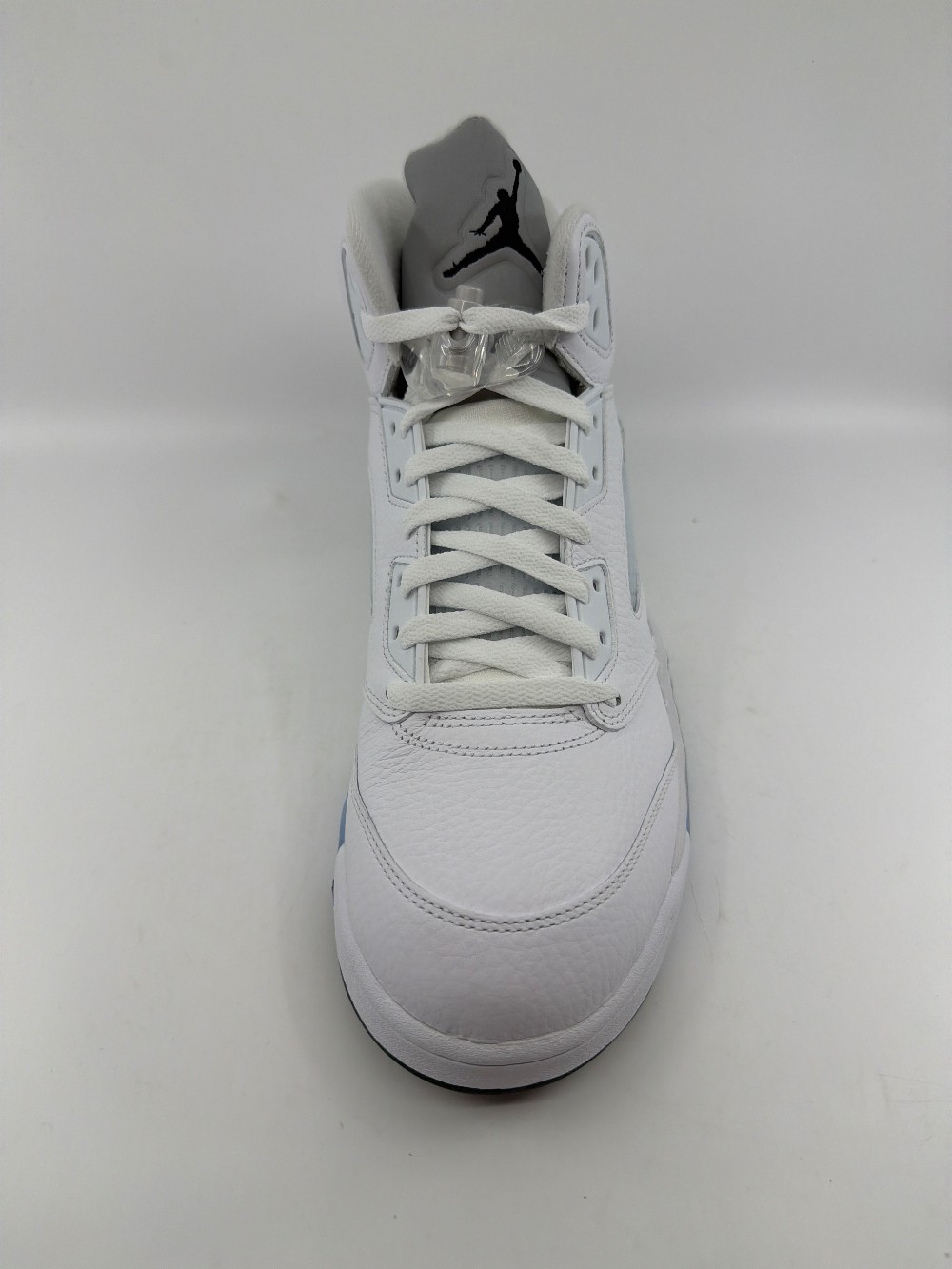 AJ 5 - WHITE METALLIC (2026)