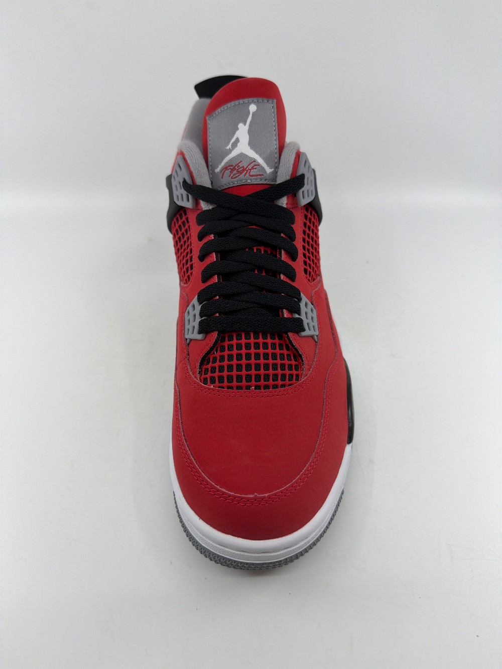 AJ 4 - TORO BRAVO (2026)
