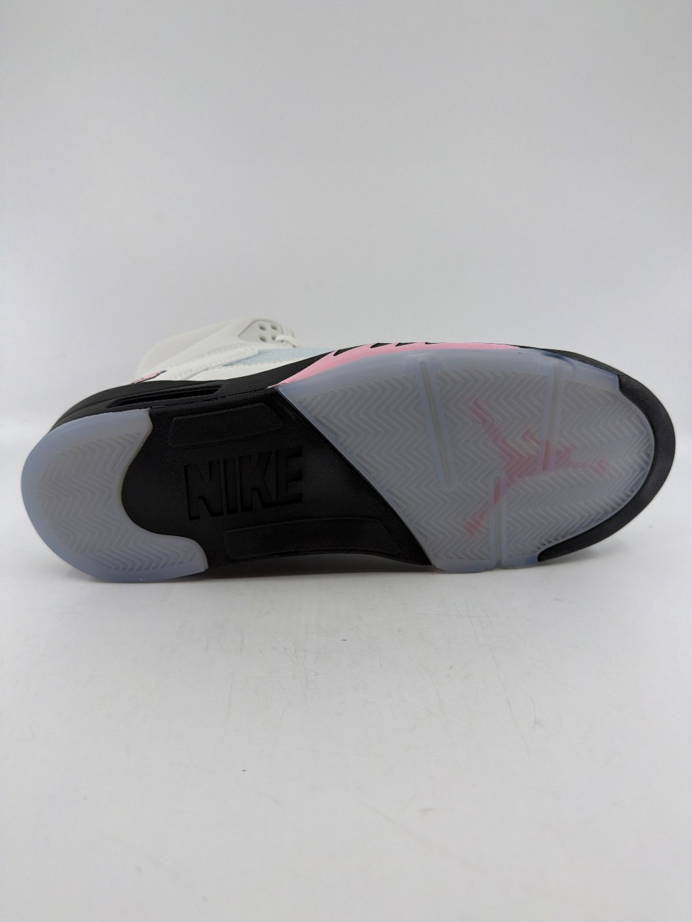 AJ 5 - MEDIUM SOFT PINK