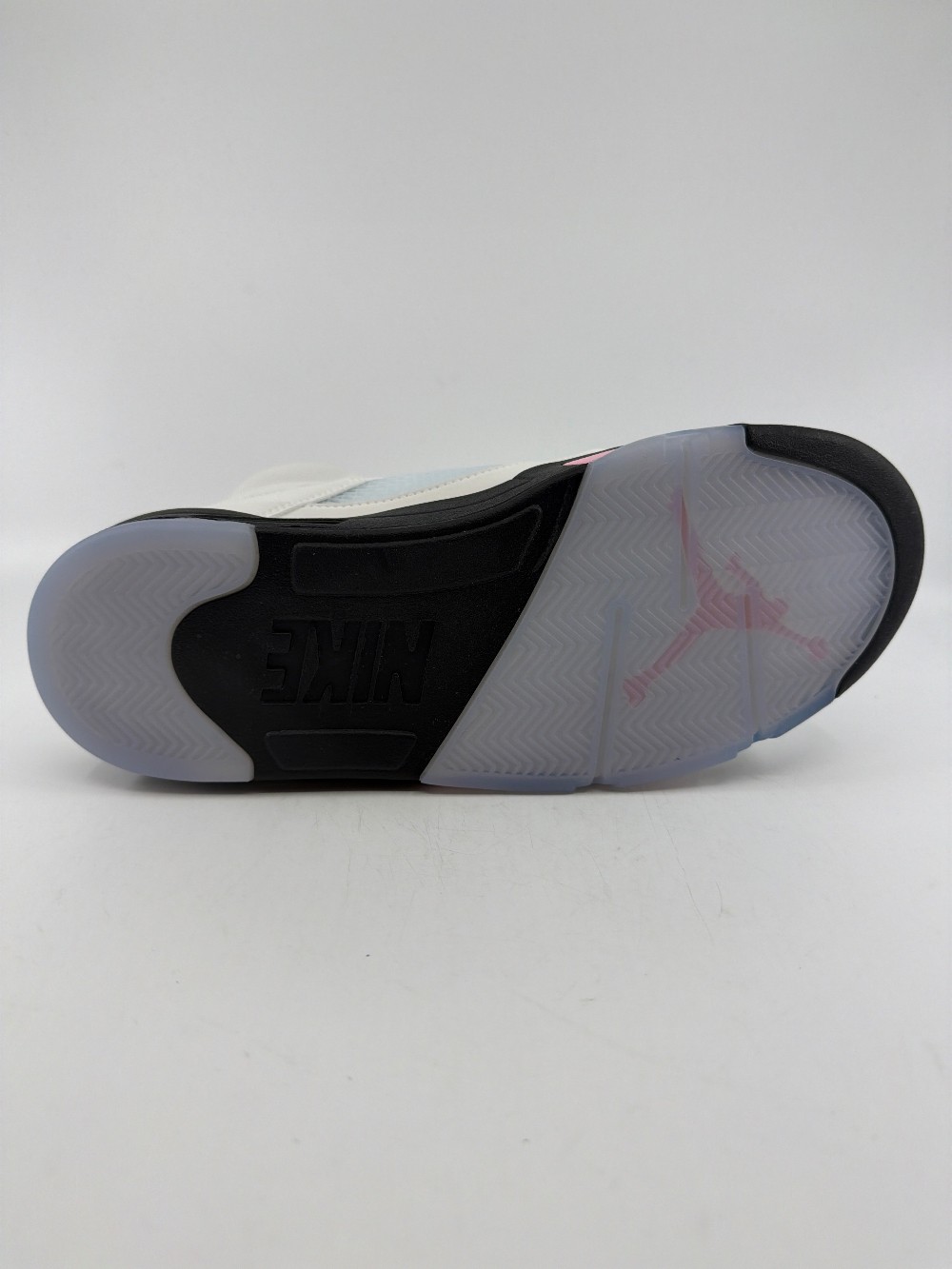 AJ 5 - MEDIUM SOFT PINK