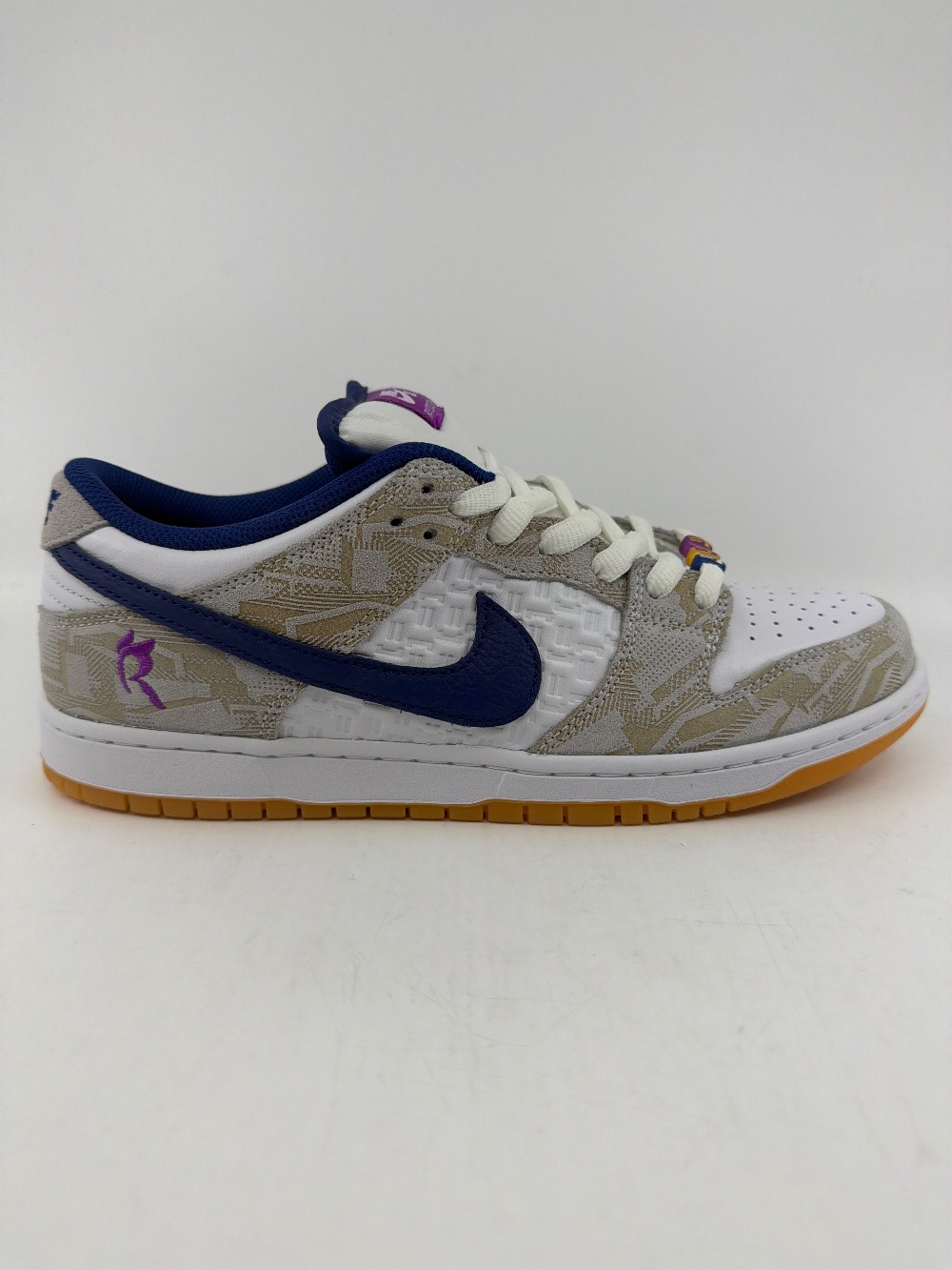 NIKE SB DUNK LOW - RAYSSA LEAL