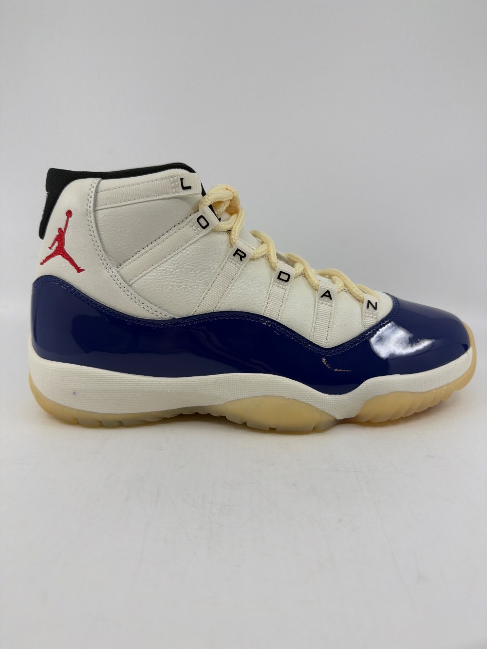 AJ 11 - RARE AIR