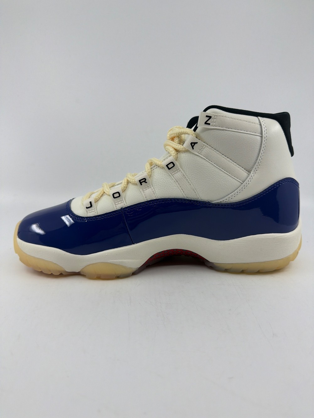 AJ 11 - RARE AIR