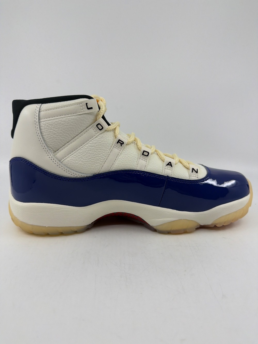 AJ 11 - RARE AIR