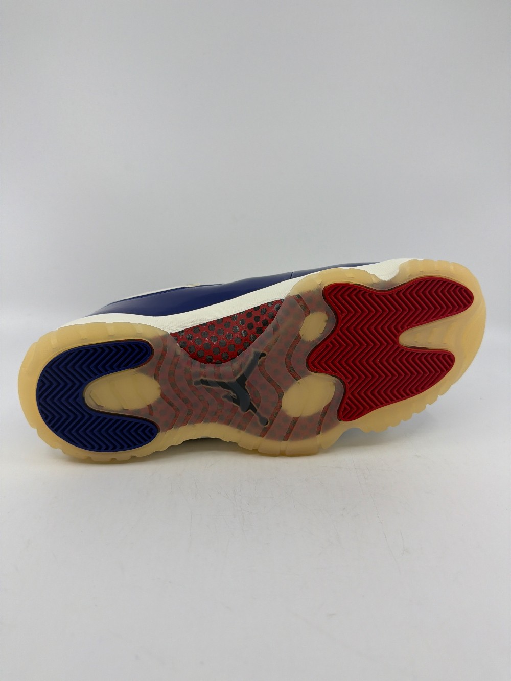 AJ 11 - RARE AIR