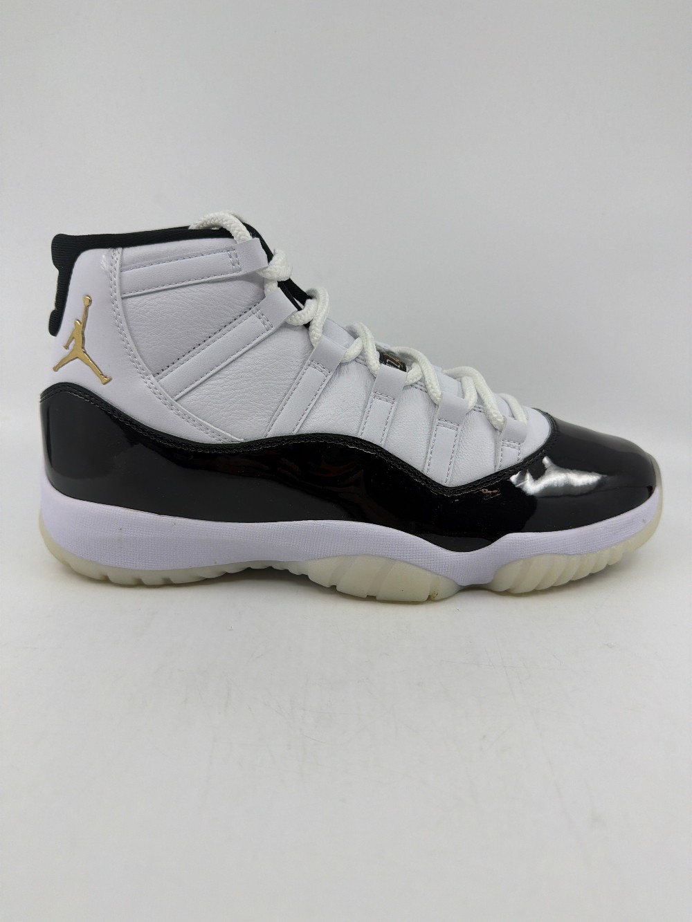 *USED/REP BOX* AJ 11 - DMP GRATITUDE (2023)